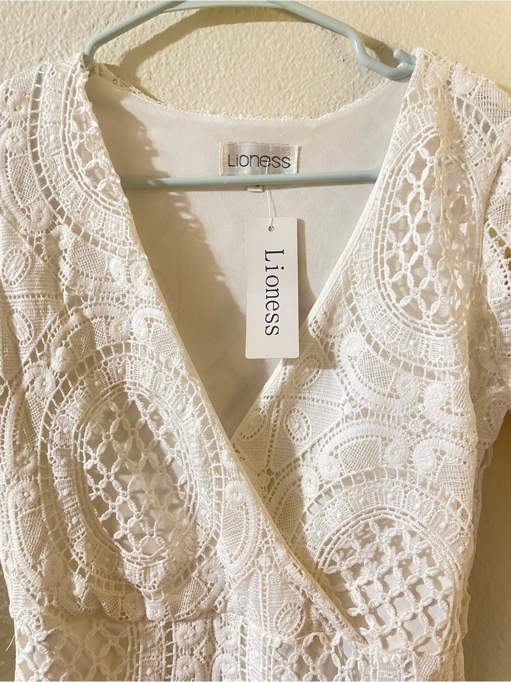 Lioness Ivory Lace Long Sleeve V-Neck Maxi Dress - Picture 2 of 6